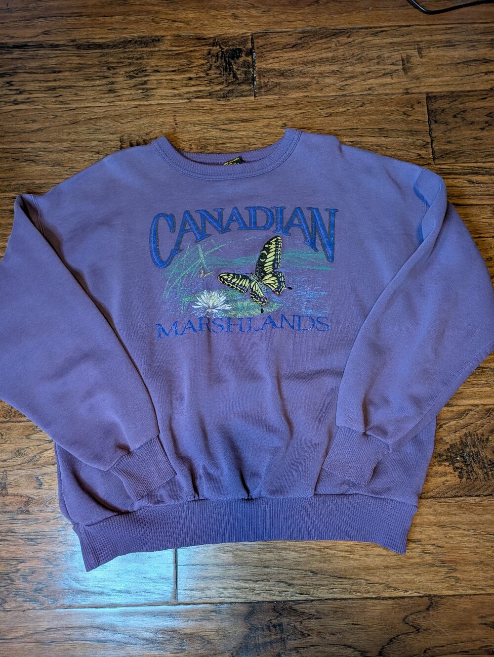 Canadian Marshlands Vintage Sweatshirt Size Large Made in Canada